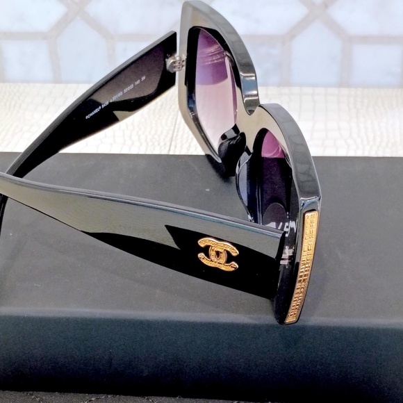 New Chanel 5435 C.501/6G Black/Gold, Grey Gradient Lens RECTANGLE SUNGLASSES . - Picture 6 of 16